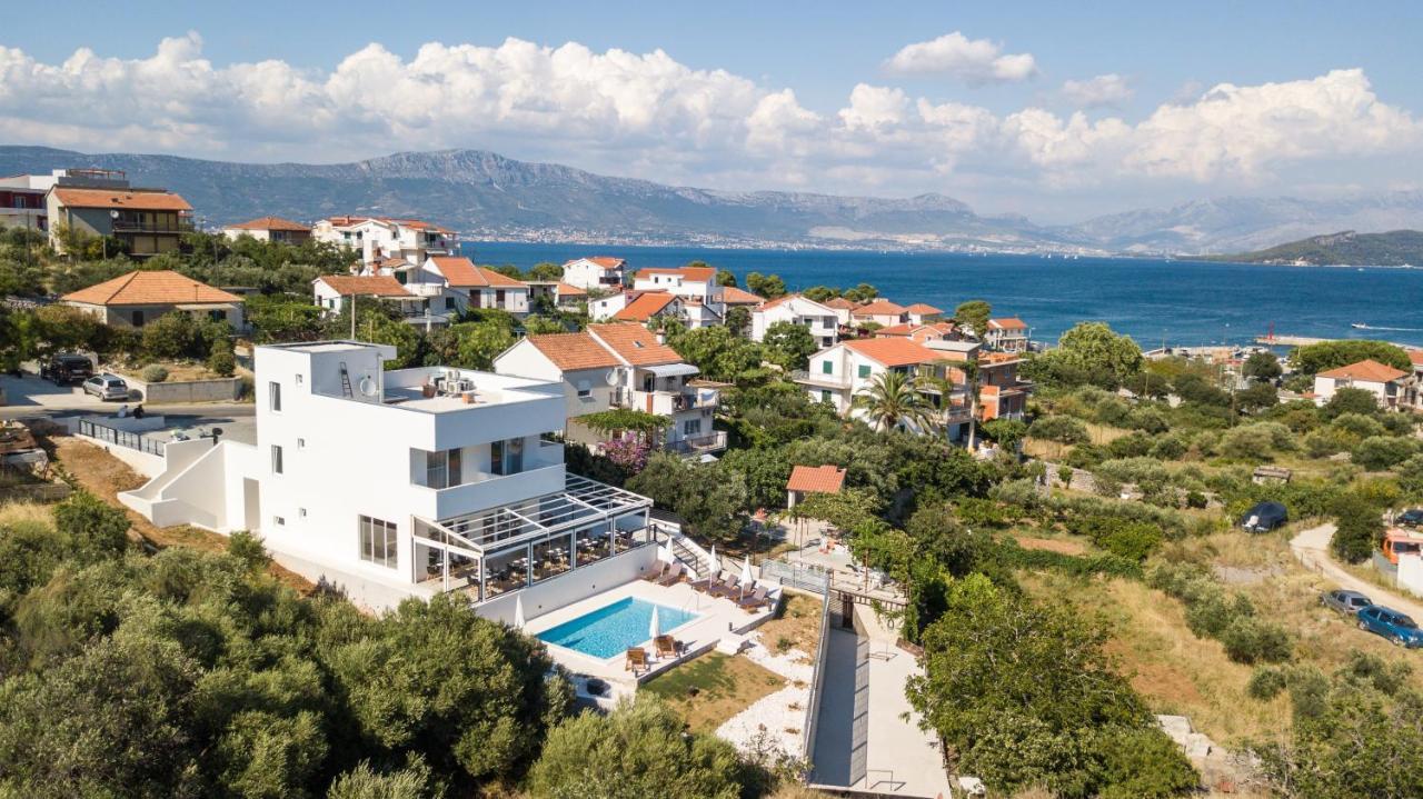 Luxury Villa Magico Slatine Exterior foto