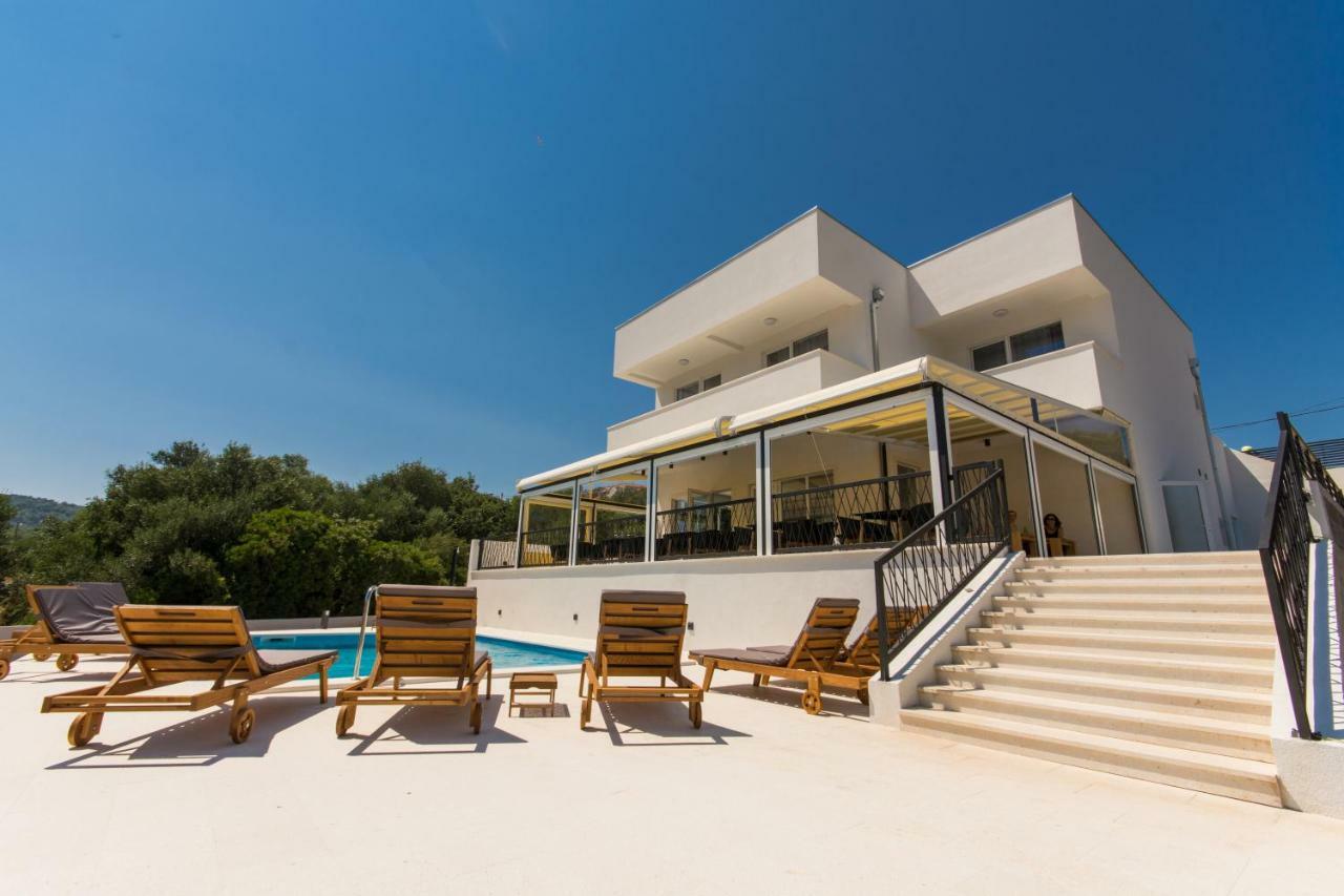 Luxury Villa Magico Slatine Exterior foto