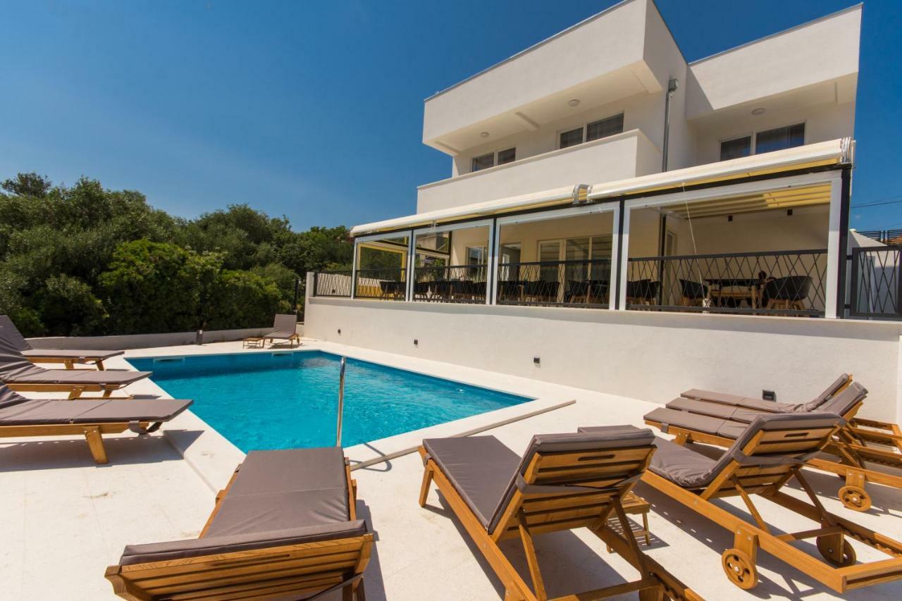 Luxury Villa Magico Slatine Exterior foto