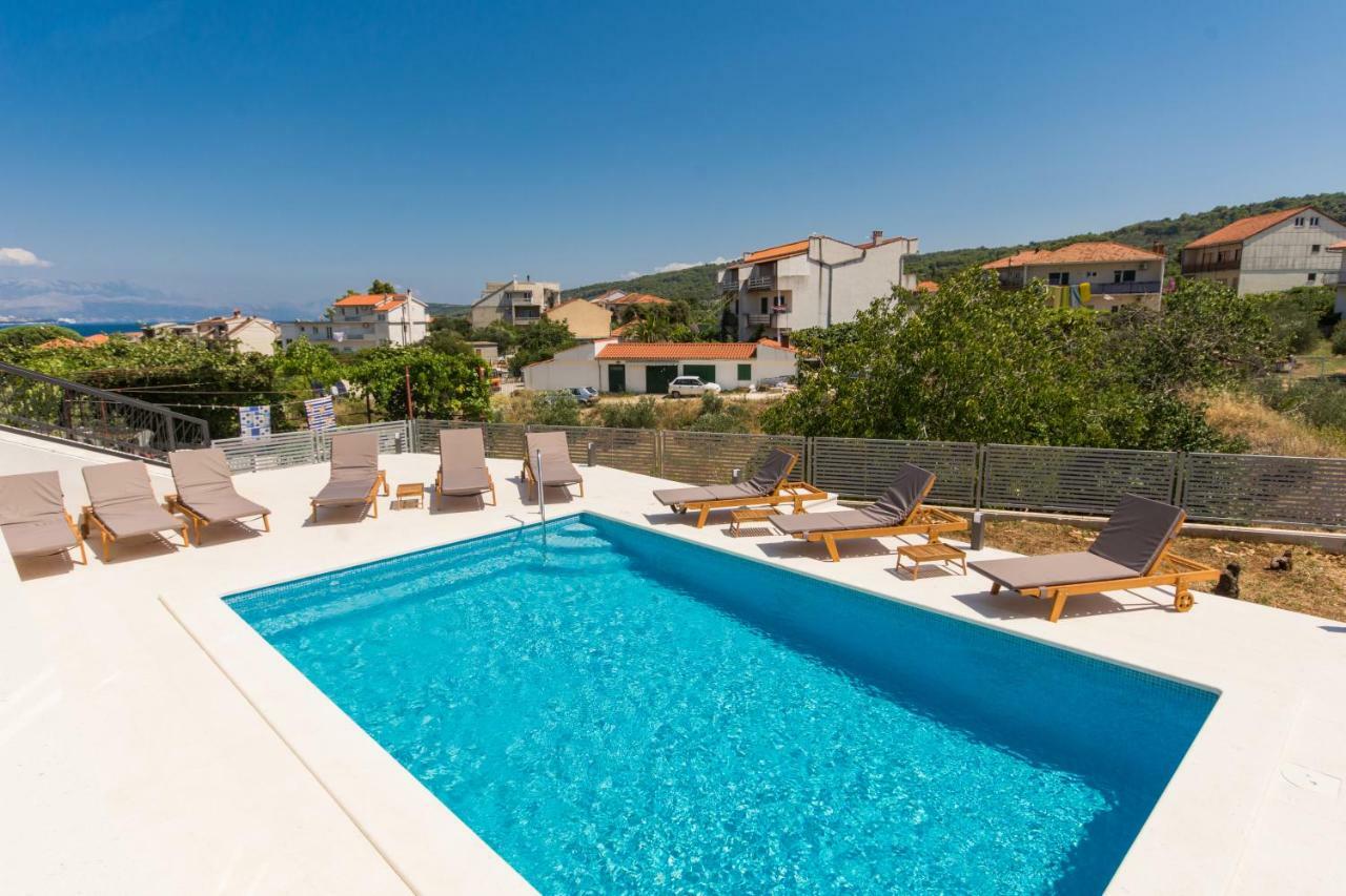 Luxury Villa Magico Slatine Exterior foto